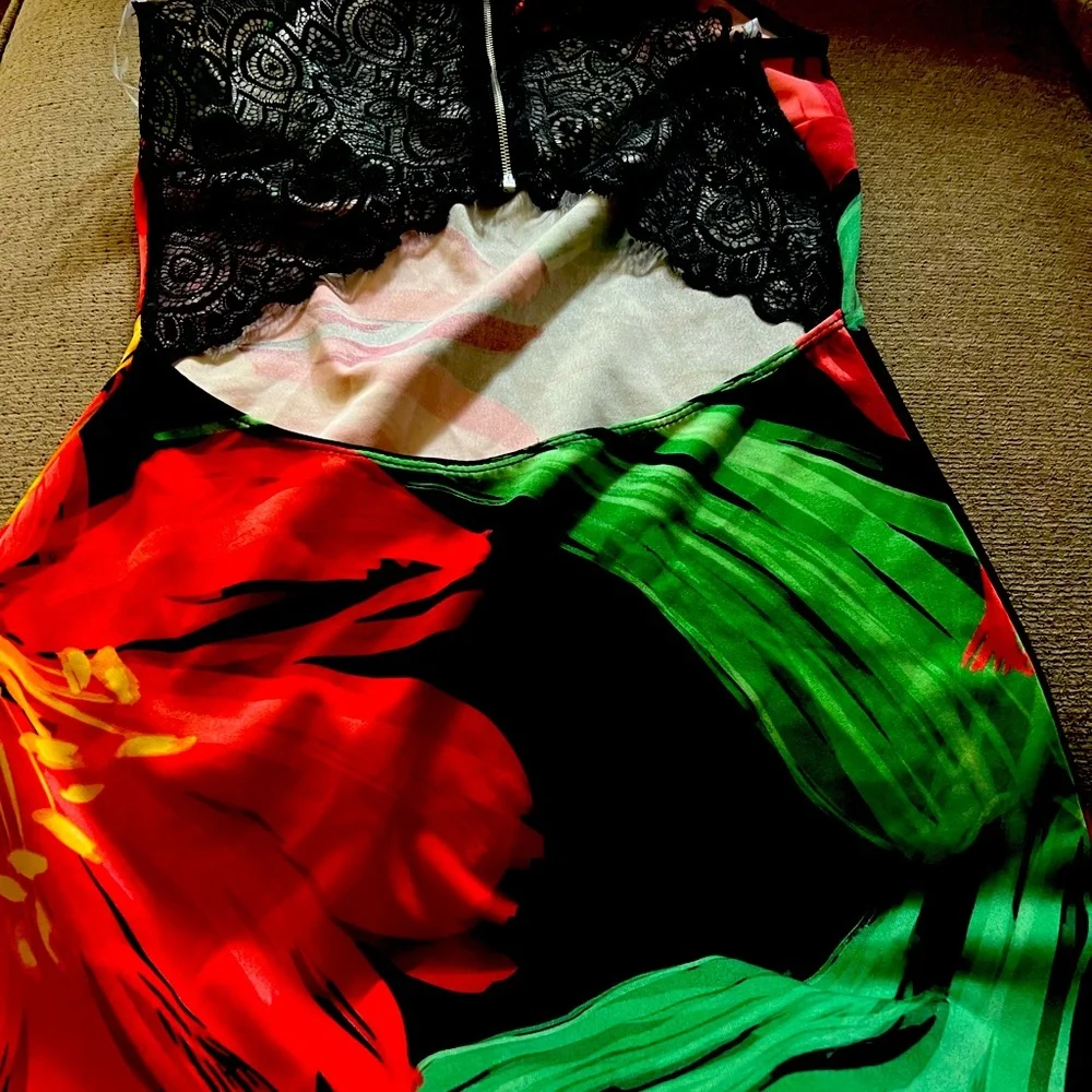 Dress - Picture 1 of 2